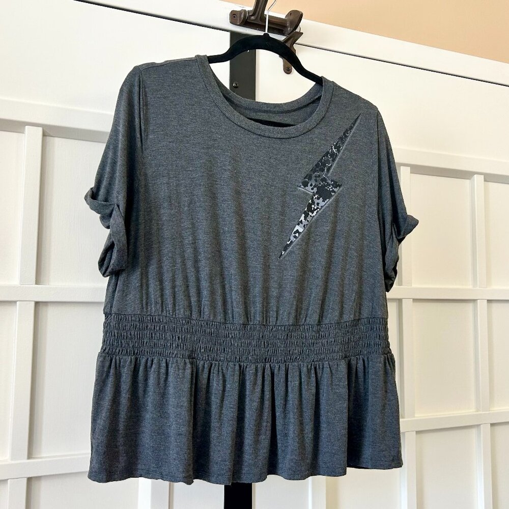 Torrid Love Sick Grey Smocked Peplum Shirt w/ Lightening Bolt Size 2 2X